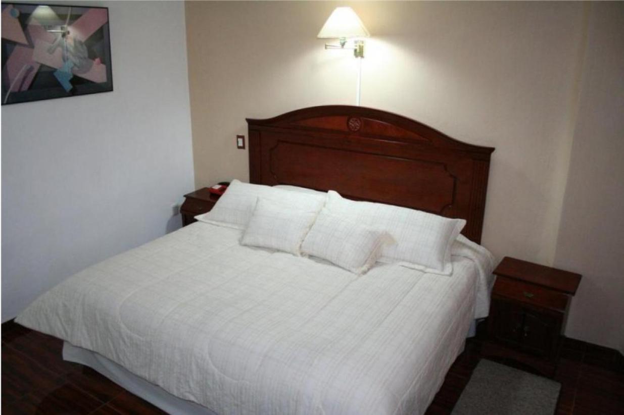 Leo Hotel 4*